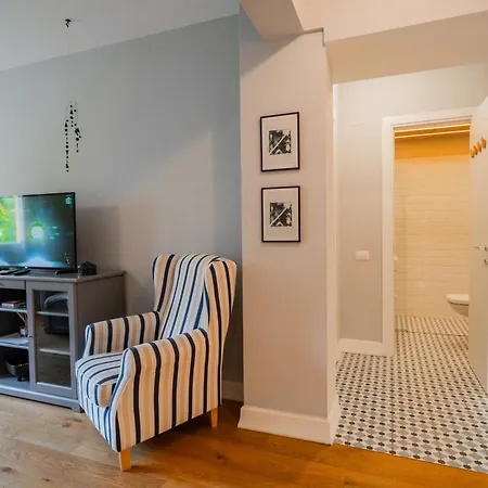 Boutique Luxury - Alhambra Apartman Bukarest